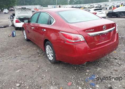 2015 Nissan Altima 2.5 S z USA, uszkodzony, nr VIN 1N4AL3AP5FC592369